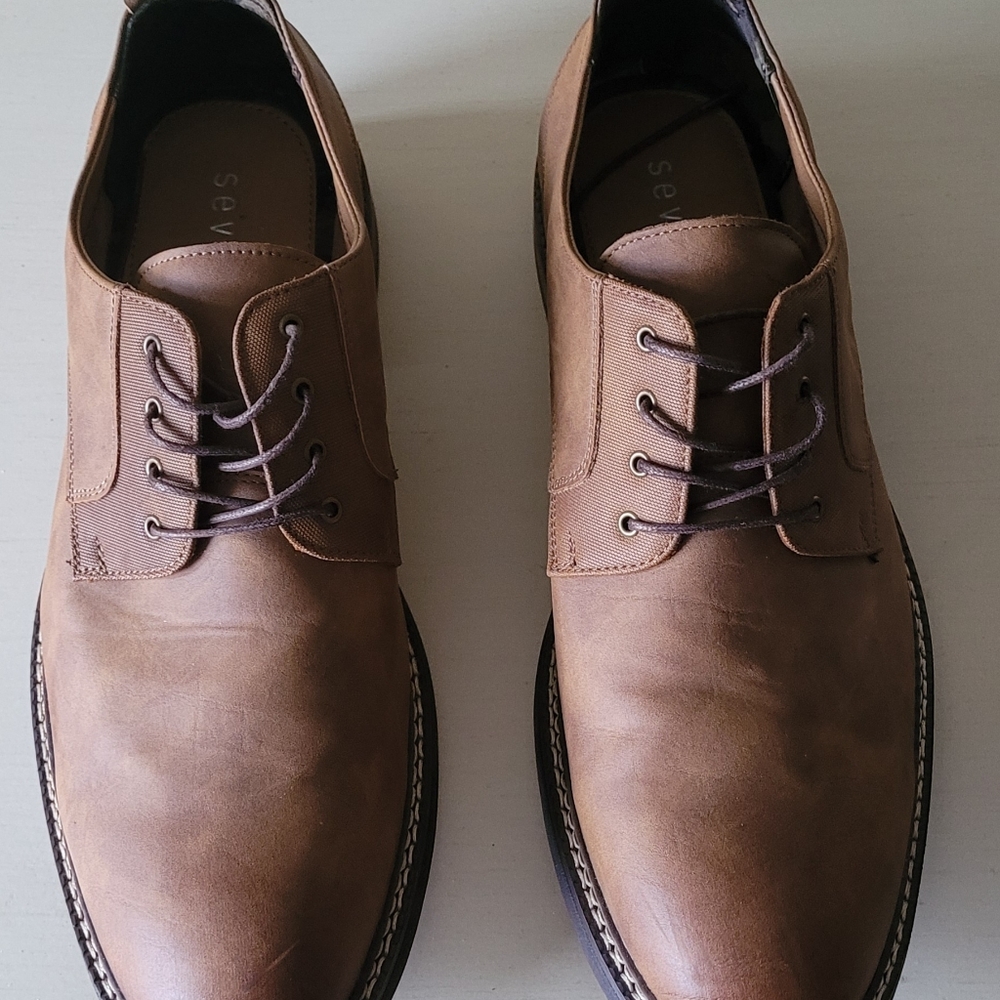 Mens  brown Oxford shoe
